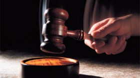 الإعدام‮ ‬لأربعة‮ ‬أشقاء‮ ‬قتلوا‮ ‬عشيق‮ ‬زوجة‮ ‬أحدهم‮ ‬وأحرقوا‮ ‬جثته‮ ‬بالمازوت