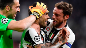 “السيدة العجوز” تنتظر “الملكي” في النهائي المثالي