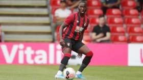 الزيمبابوي زامورا: مُستعدّ لِتكبيل محرز