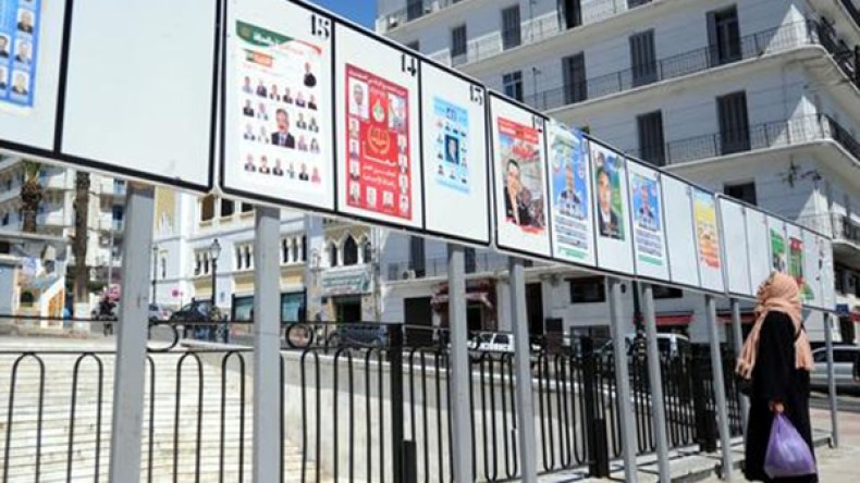 قاعات فارغة.. صور ممزقة وأصحاب الشكارة يضربون بقوة