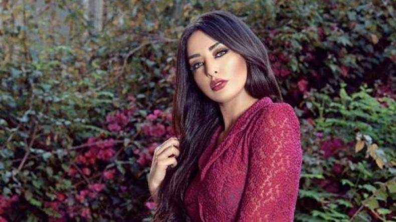 كاميليا ورد: شرف لي أن أغني بلهجة بلدي