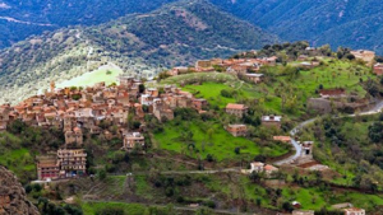 قرى القبائل تتضامن مع “آث جناذ” وتقف صفا ضد الإرهاب