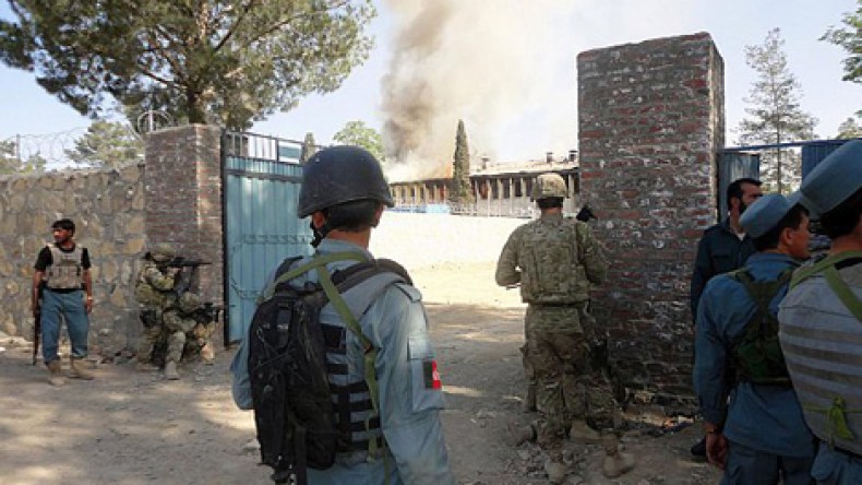 مسلحون يفجرون مقر شرطة بكابول