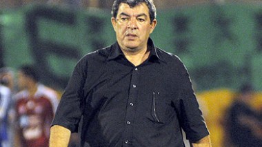 Hannachi estime que des choses ne tournent pas rond dans l’équipe nationale : « Je ne pense pas que c’est Benchikha qui a dressé la liste des sélectionnés, et ce qui se passe va lui porter du tort »