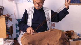 القشابية.. اللباس التقليدي الأكثر حضورا وسط الشباب.. المسؤولين ورجال الأعمال