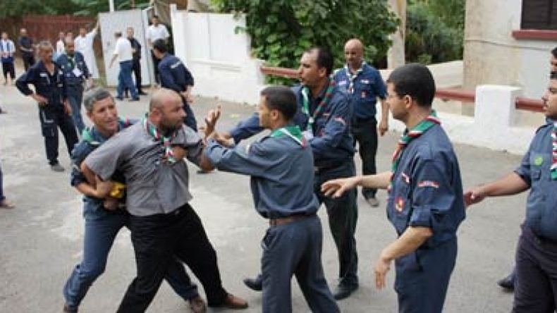 المعارضون يقتحمون فندق الأروية الذهبية بالقوة ويهاجمون أنصار بن براهم