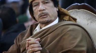 Libye: Kadhafi s'écarte des négociations