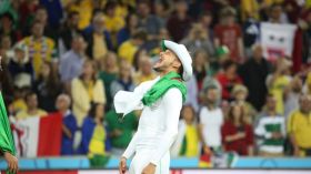 كادامورو: هدف اليونان في مرمى كوت ديفوار ألهمني لإنقاذ منتخب بلادي من الإقصاء