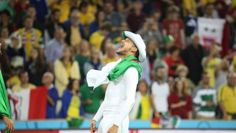 كادامورو: هدف اليونان في مرمى كوت ديفوار ألهمني لإنقاذ منتخب بلادي من الإقصاء