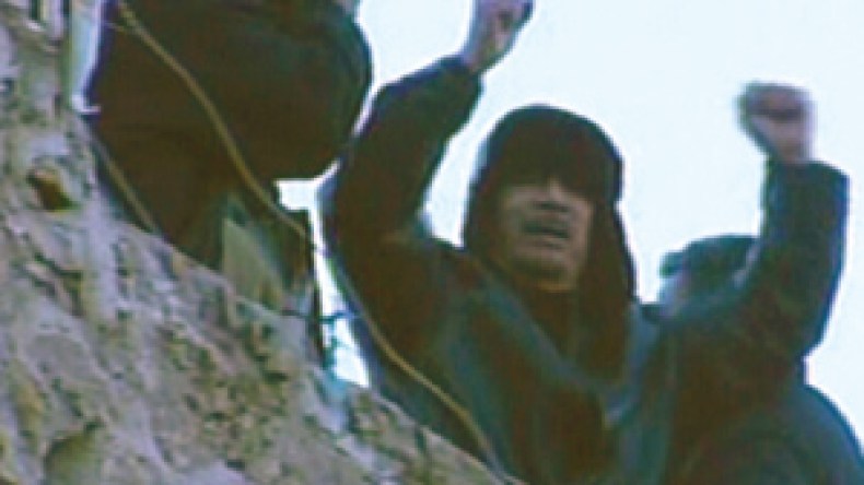 قلعة العزيزية .. هنا يتحصن القذافي في حماية كتائب الموت