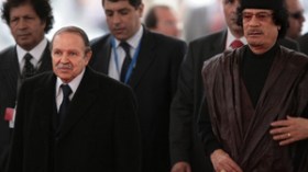 بوتفليقة في زيارة “مفاجئة” إلى طرابلس والقاهرة