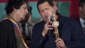 بوليفيا تكرم القذافي وتشافيز