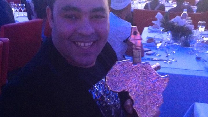 مُسابقة “كورا أورلد” تُتوٌج كادير الجابوني أفضل مُغني في شمال إفريقيا