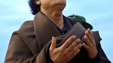 Libye: le corps de Kadhafi enterré dans un endroit secret