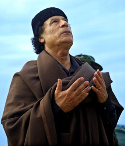 Libye: le corps de Kadhafi enterré dans un endroit secret