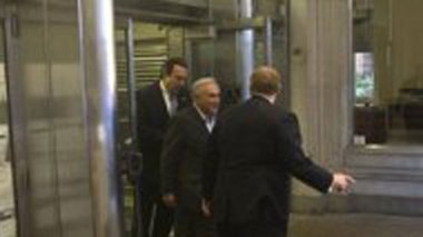 Affaire DSK: “J – 1” pour Strauss-Kahn, qui va plaider non-coupable