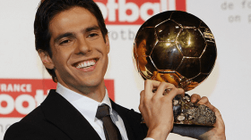 كاكا: كنت آخر لاعب يتوّج بالكرة الذهبية !