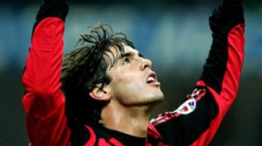 Kaka's father due in Milan