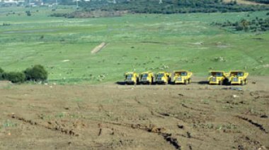 Algerian Prime Minister allows destroying 17 km of El Kala preserve