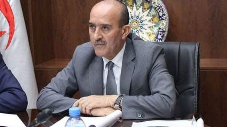 وزارة الداخلية: منح التراخيص الاستثنائية للتنقل إلى الخارج الكترونيا