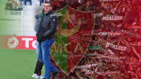 مشجعون يقتحمون مقر “العميد” ويطالبون برحيل قاسي السعيد