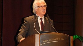 صنهاجي ينفي وساطة جهات فرنسية لتوليه المنصب