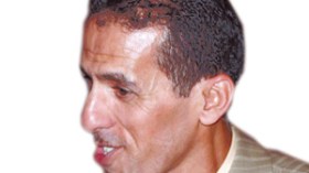 كمال بوعكاز يعتزل السينما ويقدم جديده المسرحي من تونس