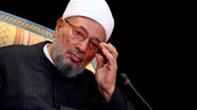 القرضاوي: هناك من لو جاءه مرسي بكتاب “من السماء” لن يستمع له