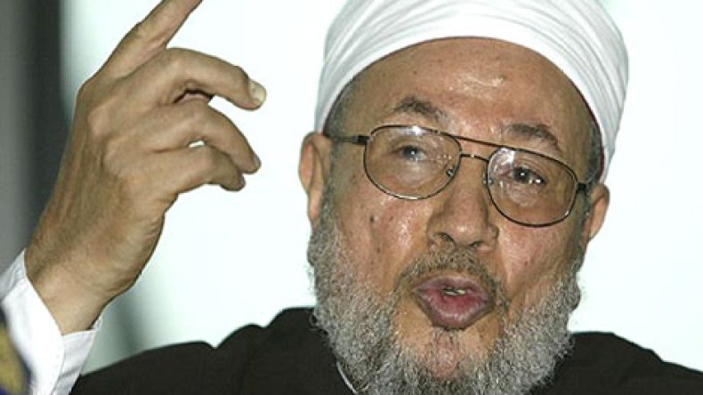 القرضاوي: مرسي ليس معصوما وبلطجية النظام يوقعون بين المصريين