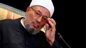 القرضاوي يدعو السعودية لوقف دعمها للجيش المصري