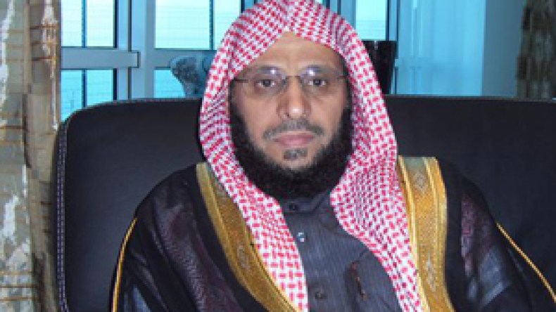 “محمد عبده” يشدو بكلمات “عائض القرني” بلا موسيقى