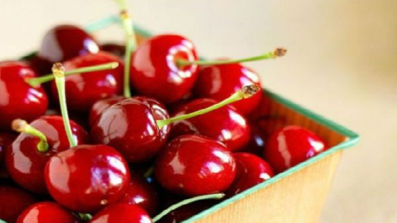 الكرز.. يهدئ الأعصاب وينظف الدم من السموم