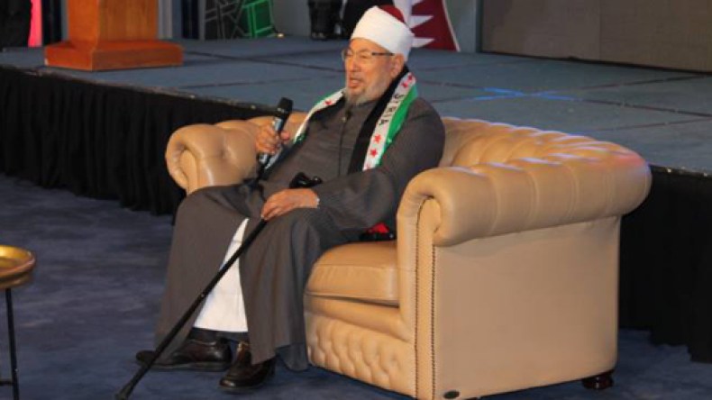 فتوى للقرضاوي: قرار إسقاط مرسي باطل وموقف شيخ الأزهر شخصي