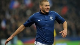 بن زيمة أفضل لاعب في فرنسا لعام 2012