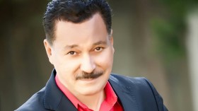 كريم مصباحي يُبكي الجمهور بأغنية جديدة عن الوالدين المقيمين في دور العجزة