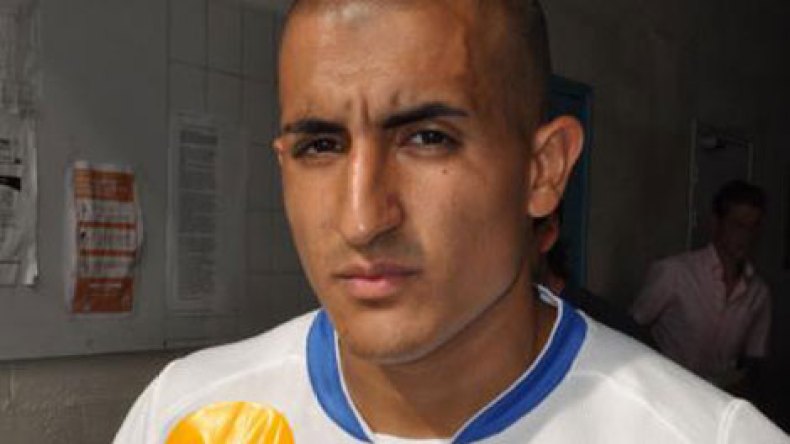 إدارة الوفاق تطرد  قاسي بعد يومين من توقيعه