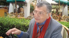 الشاعر الكبير سميح القاسم للشروق: المثقفون العرب مجرد قطيع من المرتزقة والمأجورين