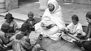 الثورة الجزائرية واستعمال اللغة العربية