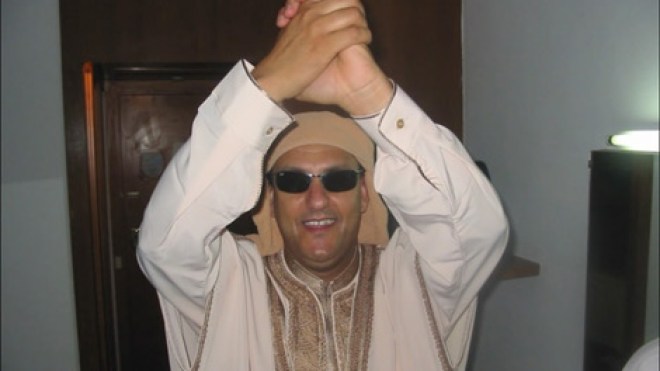 مُرور سنوية المرحوم كاتشو في صمت.. وابنه يتّهم فناني الشرق بالجفاء
