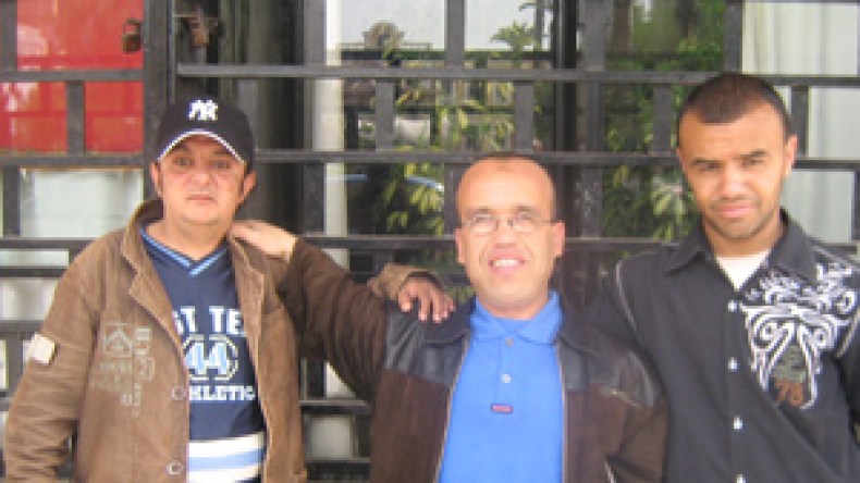 “نحن بشر مثلكم.. فلماذا الحقرة”