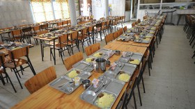 التقشّف “يجوّع” التلاميذ ويغلق 12 ألف مطعم مدرسي!