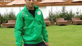 قديورة  نجم يصعد في عالم “الخضر” على استحياء