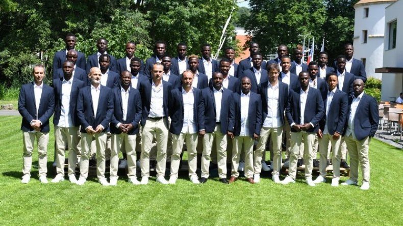 أوّل منافس لـ”الخضر” يطير نحو مصر