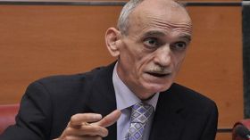 قرباج: لا علاقة لنهائي “السوبر” بتظاهرة قسنطينة عاصمة الثقافة العربية