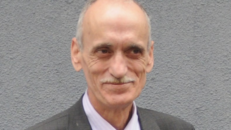 قرباج يدعو غريب للتحلي بروح المسؤولية والكف عن لغة التحدي