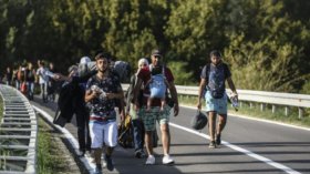 كرواتيا تغلق حدودها جزئيا في مواجهة تدفق اللاجئين