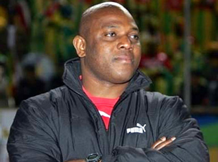 Algeria deserves victory over Mali, says coach Keshi