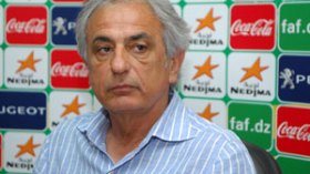 خاليلوزيتش‭ ‬يقود‭ ‬تربص‭ ‬المحليين‮ ‬وحراس‭ ‬المرمى