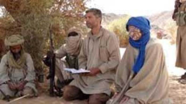 “لا الجزائر ولا تونس قادرتان على إطلاق سراح أهالينا”