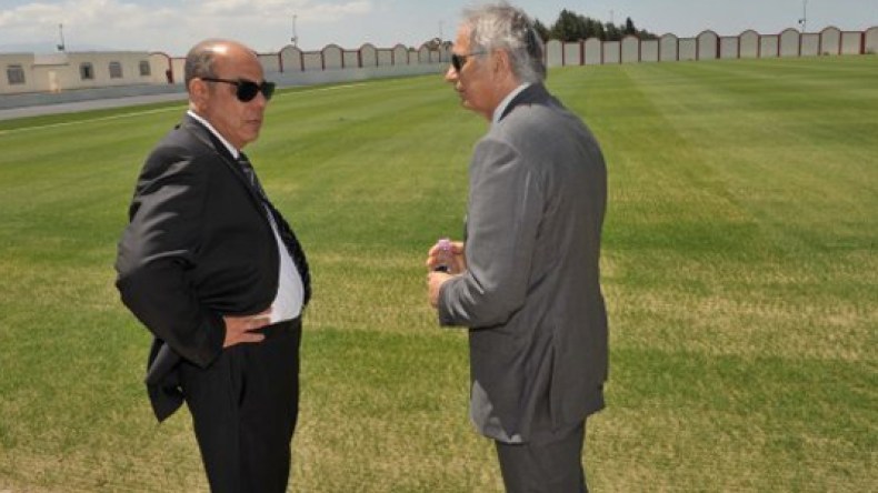 خليلوزيتش يرفض مقترحات روراوة ويفرض فرنسيا متقاعدا لتدريب حراس الخضر